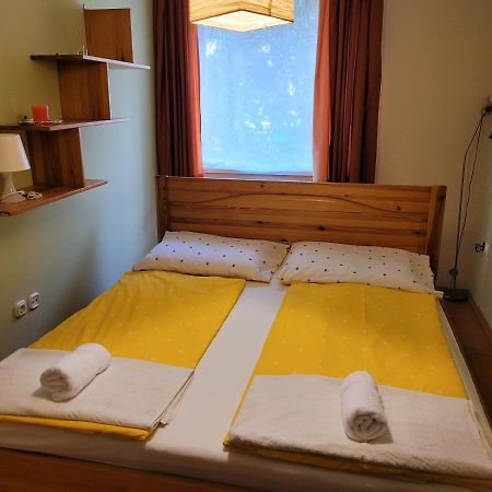 Lara Apartman Debrecen Exteriör bild