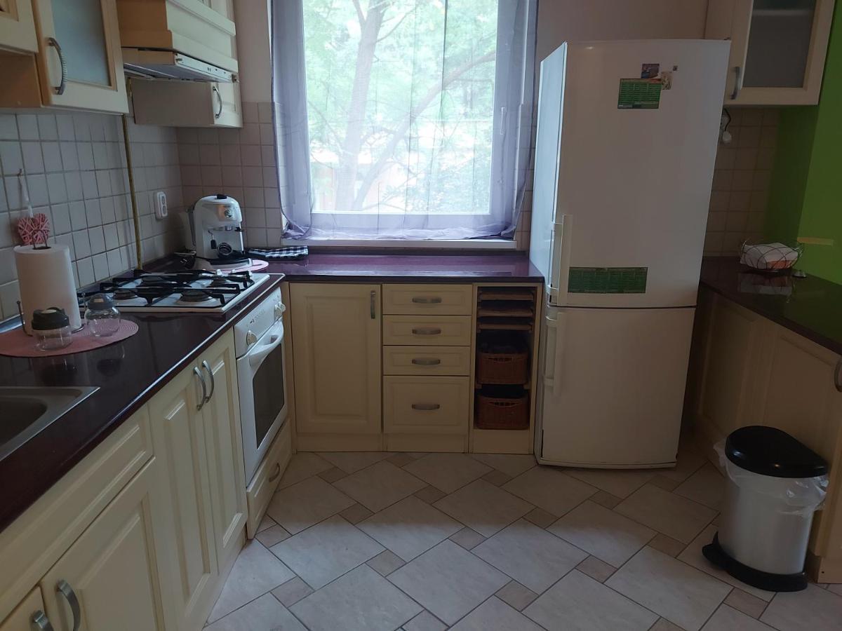 Lara Apartman Debrecen Exteriör bild
