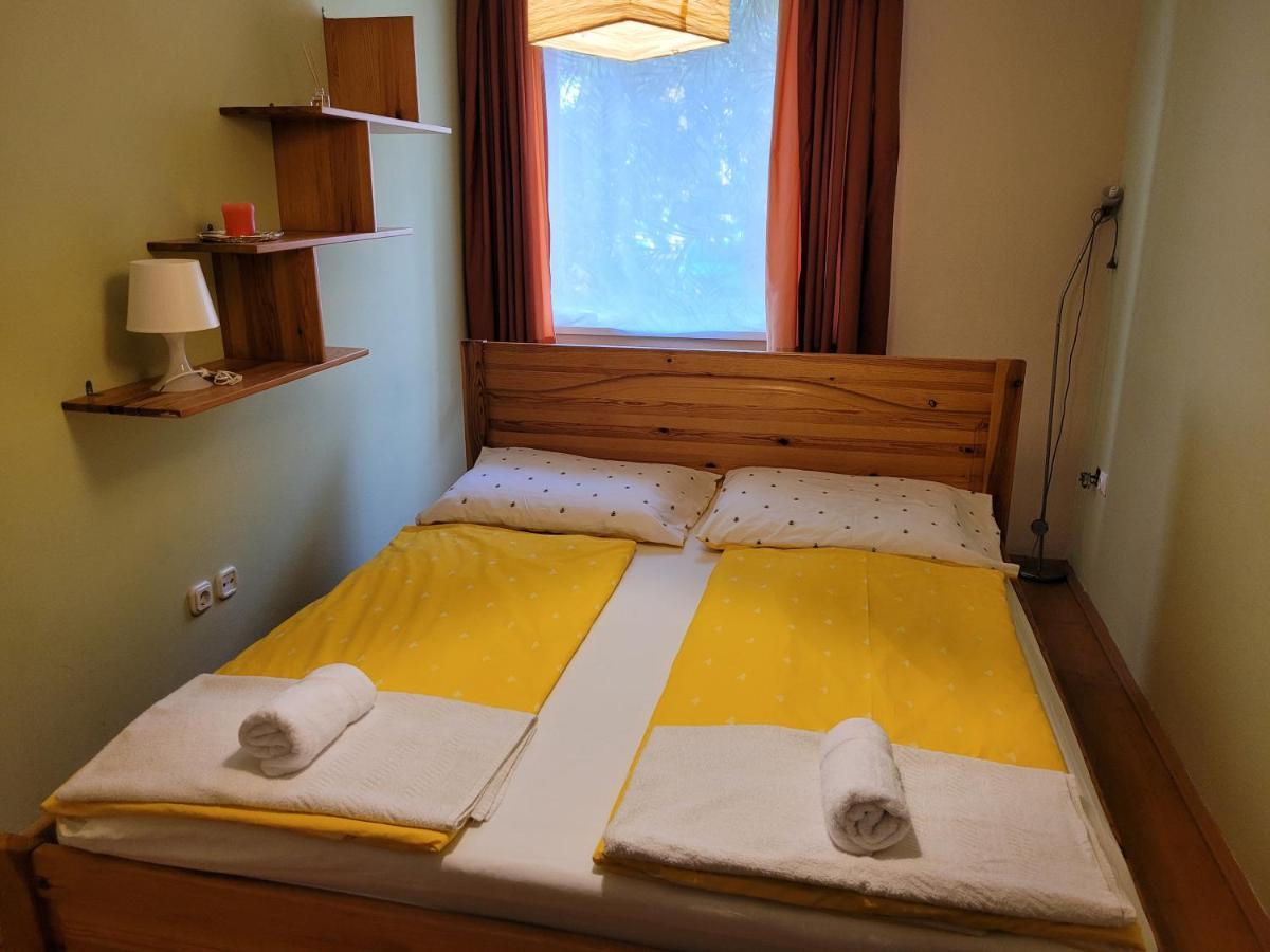 Lara Apartman Debrecen Exteriör bild