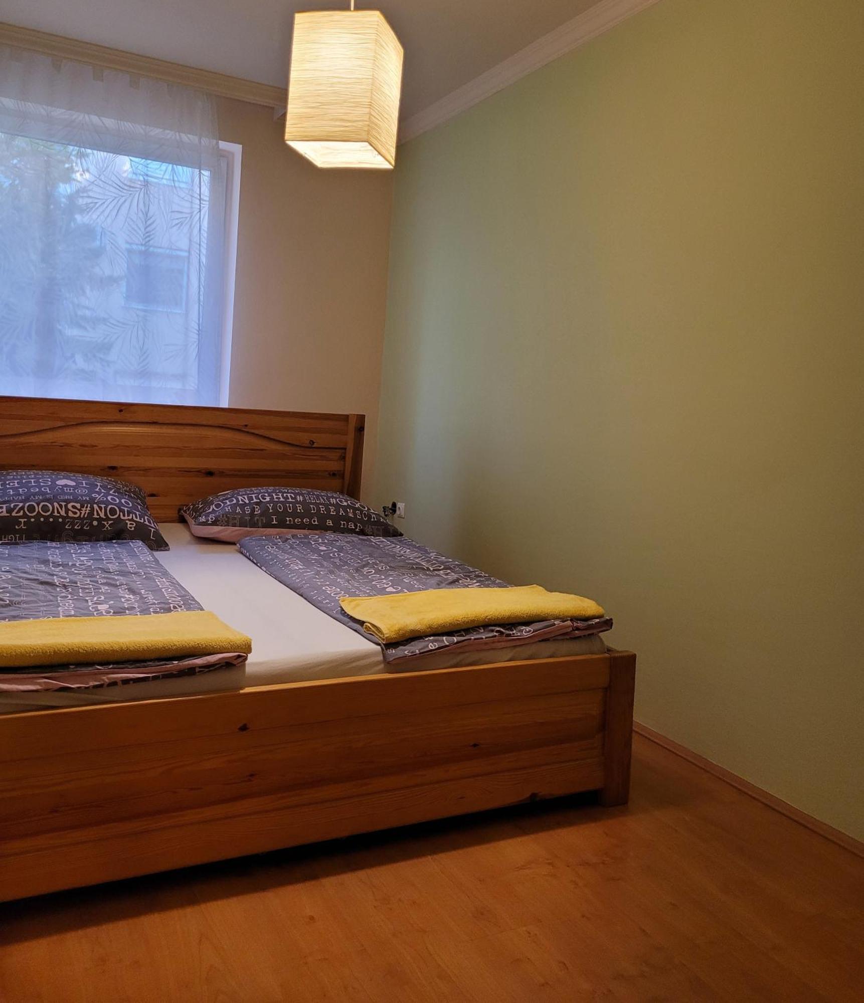 Lara Apartman Debrecen Rum bild